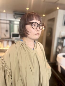 ルドワ(Rudowa) 顔まわり/レイヤードボブ