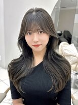 マウル 栄(MAEUL) レイヤーカット韓国ヘア×グレージュカラー