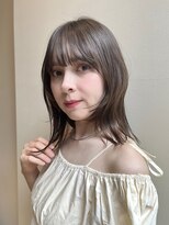 顔周りレイヤーミディアム 顔周りウルフ 外ハネミディアム 銀座