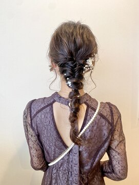ペピンバイメルシー(pepin by merci.) 編みおろしヘアアレンジ