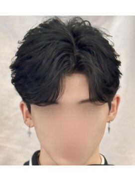 バース バイ ハピネス(BIRTH by happiness) ツイストスパイラルパーマツイストパーマメンズマッシュパーマ