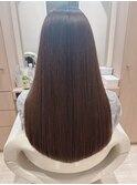 美髪さらさらロング暗めカラー短め前髪ナチュラル似合わせ40代