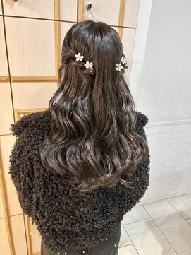 テトラ バイ ネオリーブ 横浜西口店(tetra by neolive) パーティーヘアセット:ゆるふわハーフツイン 韓国巻き 横浜★