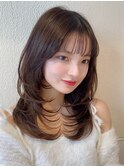 2wayバングでイメチェン！顔まわりレイヤーくびれヘアが人気◎