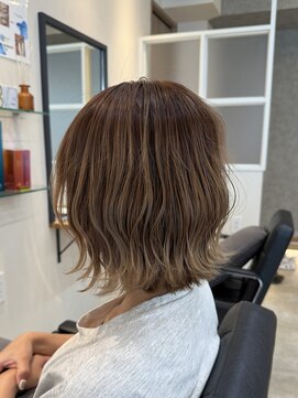 ルアナオオサカ(Luana osaka) 波巻きスタイル