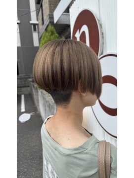 ノンヘアー(non hair) とっても可愛いベージュ前下がりヘアー