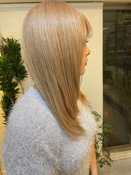 サンチャサロン(sancha salon) ムラのないミルクティーベージュ