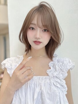 バイオレット 表参道店(Violet) ミディアムレイヤーカットハッシュカットくびれヘアNA_133