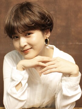 シアンデルカ(CYANDELUCCA) 大人のレディ丸みショート