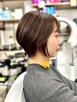 アールグランデ 静岡店(R GRANDE)&nbsp;頭の形を綺麗に見せるショートボブ