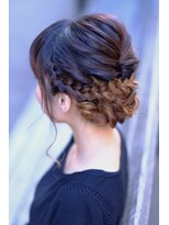 ヴェリテ(Verite produced by LA'BO)&nbsp;【Ｖerite】大人可愛い★編み込みアレンジ