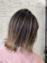 プライズ 池袋店(prize) 伸ばしかけヘア_バレイヤージュ_小顔ヘア【池袋】2027