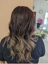 色髪美人&nbsp;ロングカール