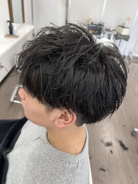 マクロヘアー(macro hair) ミディアムツーブロック