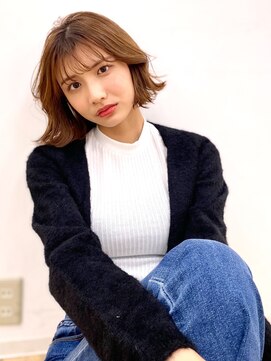 ヴェイン 渋谷(vain) くびれ巻き　ボブカット　ベージュ