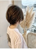 大人可愛いショートボブ/軽く流れるショート/ダークグレージュ