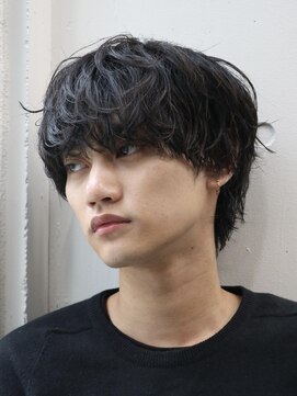 バイフィフス 原宿/表参道(by fifth) 韓国風センターパートウルフマッシュ波巻きスパイラルパーマ黒髪