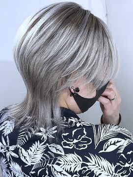 ブレイズヘアー(BLAZEhair) 【乾かしだけでOK】ホワイトシャドールーツ×ブリーチ4回