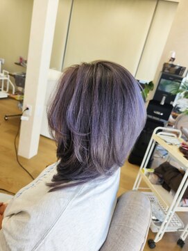 ミラシィ 成田(Mirashy) ハイライトカラーミルクティーベージュレイヤーカット