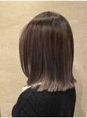 大人ツヤ色ミディアムワンレンスタイル