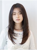 レイヤーカット／大人かわいい／20代30代／アッシュベージュ