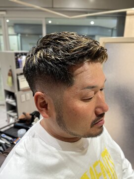 ライール ザ バーバー(Lair the barber) メッシュ×フェードスタイル