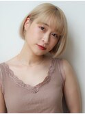 大人小顔艶髪金髪内巻きボブディアプリコットオレンジハイライト