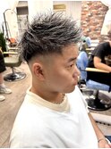 スキンフェード×ホワイトメッシュ スパイキーショート 10代20代
