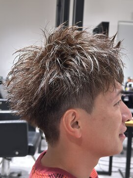 オーシャントーキョー 神戸(OCEAN TOKYO KOBE) アッシュブラウン刈り上げアップバング