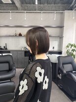 トーン(tone)&nbsp;大人ブラウンカラー×首が綺麗に見える前下がりボブ