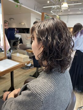 ローグ(Logue) クセを活かしてくっきりウェーブ