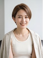 ラルマミット(lalma mit)&nbsp;【大人ショートヘア】ブリーチなしミルクベージュ×耳掛け