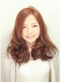 優しく柔らかく見える暖色系のカラーでイメチェンを