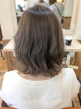 ライツ 富士店(ReiZ) 【ReiZ富士】切りっぱなしボブ×ハイライト×イルミナカラー☆