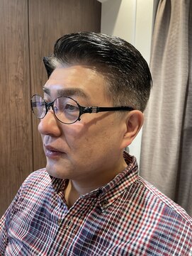 ヘアーモードキクチ 日本橋三越前店 7:3クラシカルスタイル