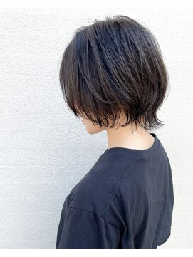 ロジックマジック(Logic Magic) くびれが可愛いマッシュウルフ