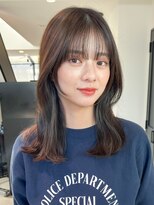 トレス(TRESS)&nbsp;セミロング　顔周り　後毛　オリーブカラー　原宿　表参道