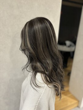 ハイパー(HYPER) 透明感◎ハイライトカラー