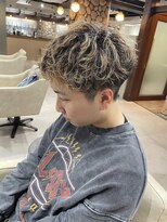 ロアバイチェリーコークウブ(Loa by CHERRY COKE ubu)&nbsp;メンズブリーチパーマ