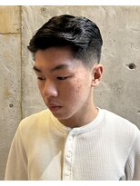 フリークバーバーショップ 河原町三条店(FREAK BARBER SHOP)&nbsp;黒髪ビジネスカジュアル七三サイドパート