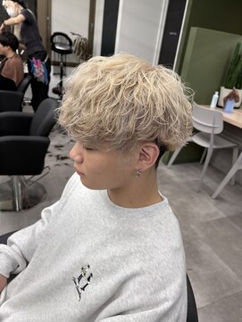 エイト 川崎店(EIGHT) White波巻き(波巻きパーマ・川崎パーマ