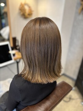 ルナバイルヴェール(LUNA by LeVert) 切りっぱなし×ベージュ