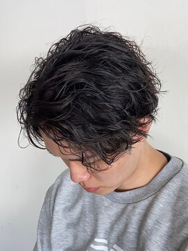 アサクラ シンキタ(ASAKURA SHINKITA) 縦落ちパーマ