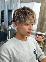 メンズサロン キング 心斎橋店(Men’s salon K!ng) ホワイトメッシュ/ツイスト/ツイスパ/パーマ/メンズ/眉毛/心斎橋