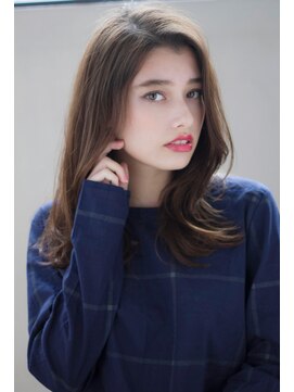 マリアバイアフロート(Maria by AFLOAT) 外ハネも大人かわいいエフォートレスセミディ