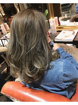 モードケイズ テソロ店(MODE K's) グリージュカラー