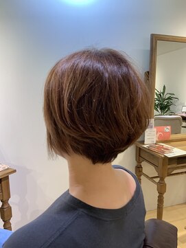 ユーネリー(U-NERY) 癖を活かしたショートスタイル