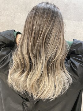 オリ(‘Oli) バレイヤージュ