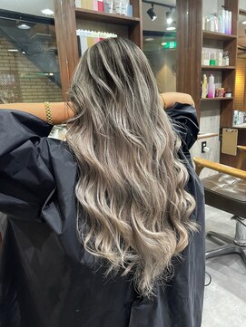 ラフ 難波店(LAFF) #黒髪#ボブルフ#ネビージュ#小顔#ワンレン