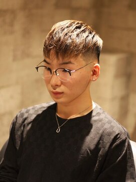 キングスマントーキョー 立川北口店(KINGSMAN TOKYO) メンズカットメンズパーマニュアンスパーマフェードカット[立川]